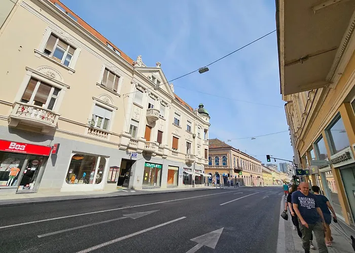 Zemun Center Lux 3 Bedroom