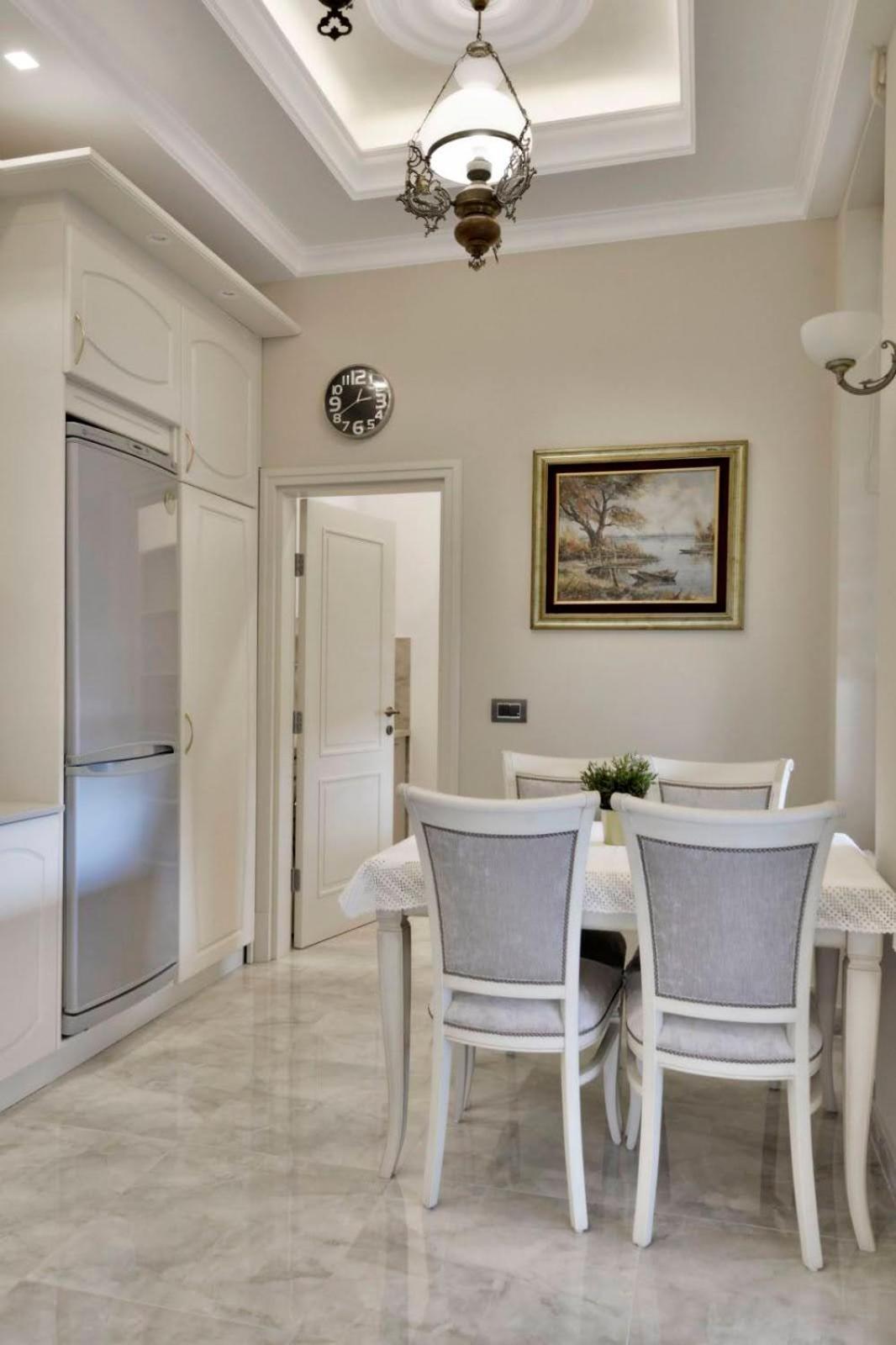Zemun Center Lux 3 Bedroom Apartment *